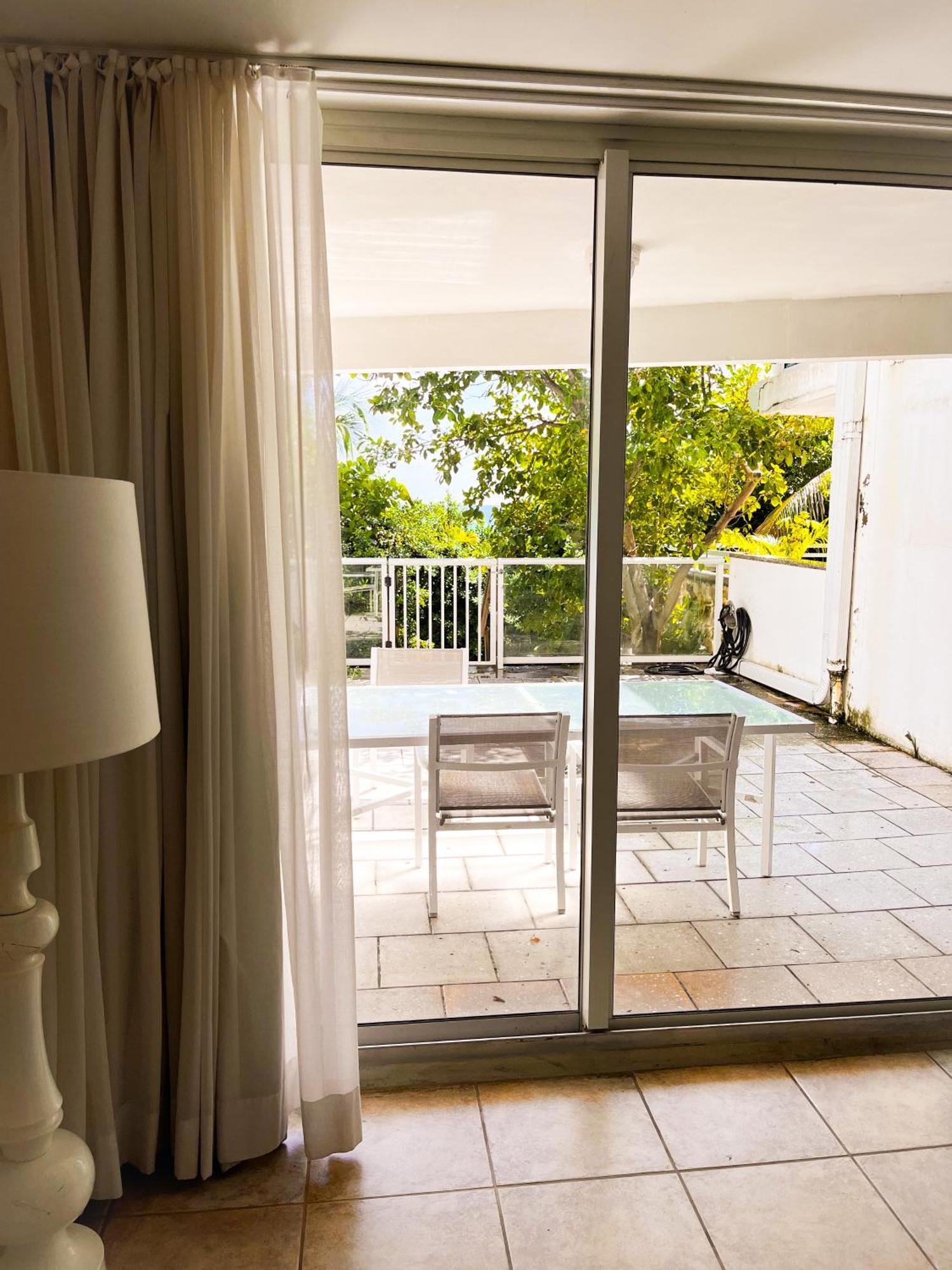 מיאמי ביץ' Castle Pavillon 8 Beachfront - Private Beach Access Loft With 2-Story, Pool, Tennis, Free Parking Access מראה חיצוני תמונה